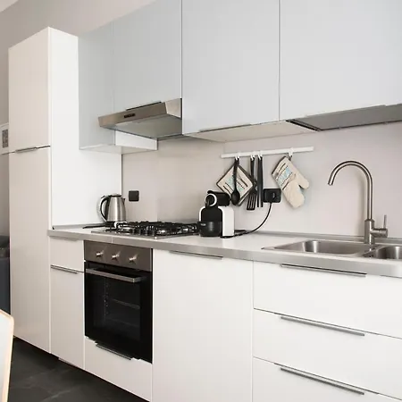 Apartment Youhosty - Giovanni Da Palestrina 10 Milan
